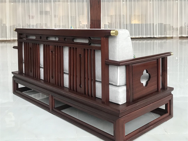 这里有挑选陕西实木家具的一些小技巧，拿走不谢！